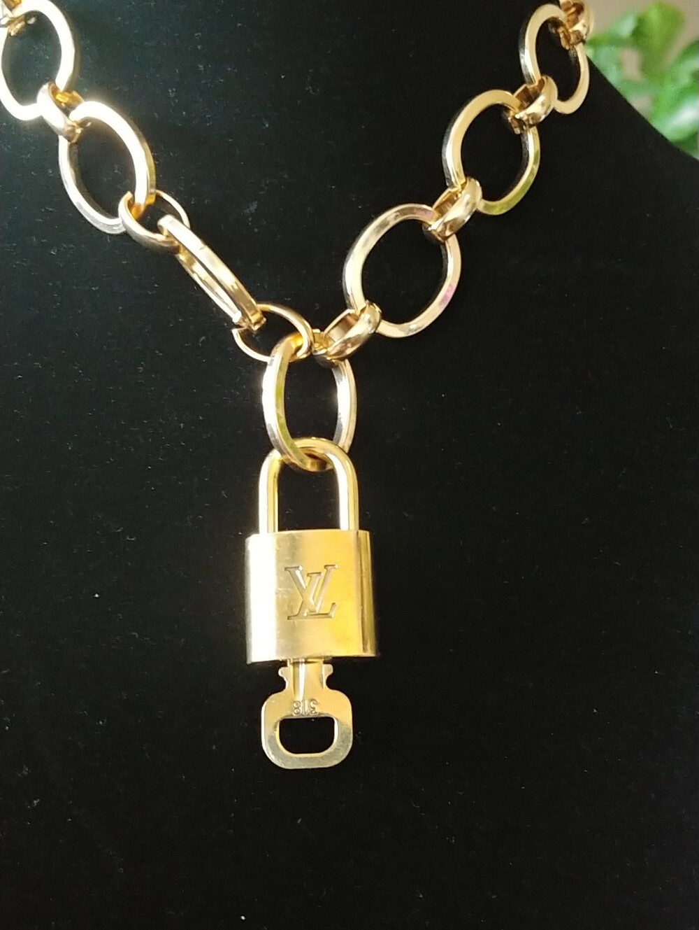 Louis Vuitton Gold-Tone Padlock Link Necklace - Picture 2 of 8